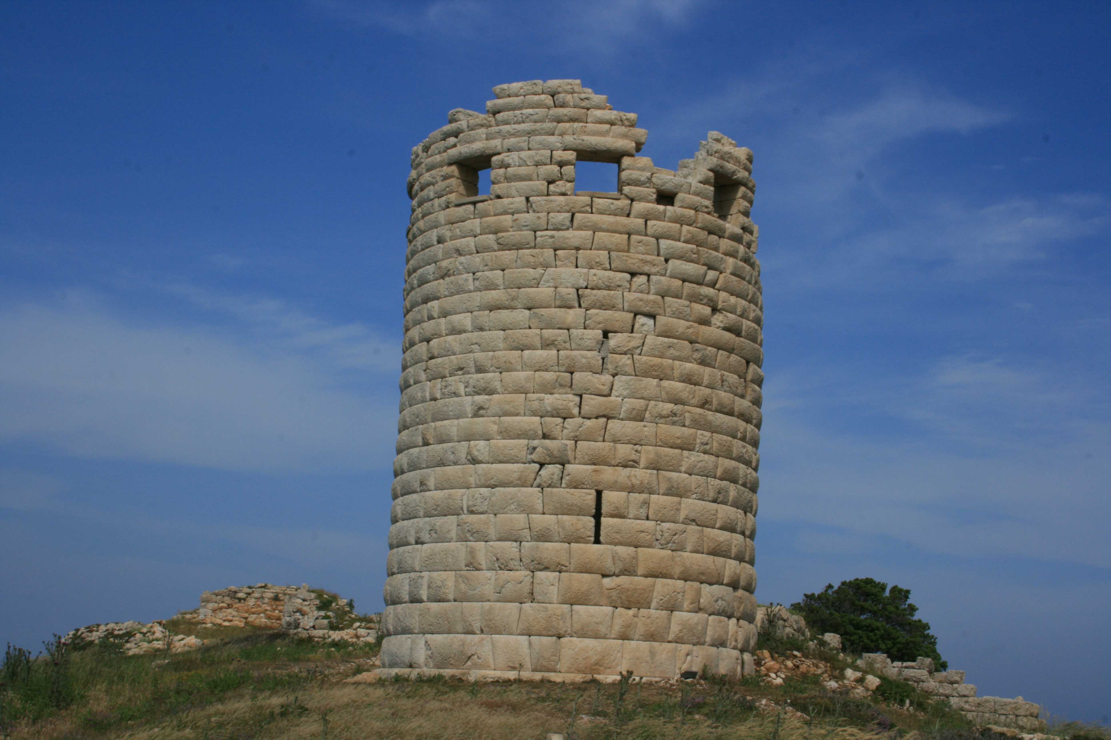 tour de guet hellénistique drakano ikaria grece