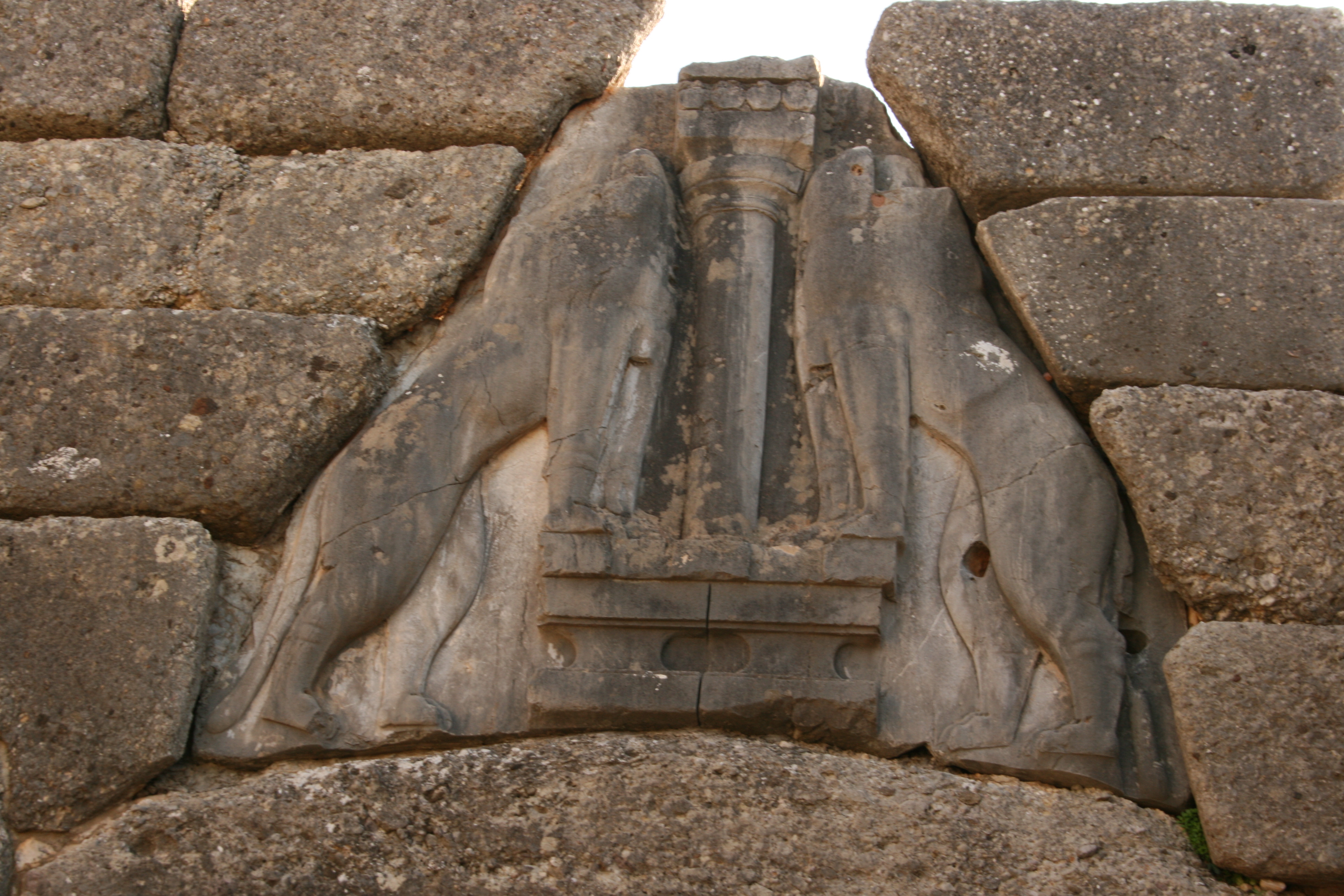 linteau porte des lionnes mycenes argolide Grece